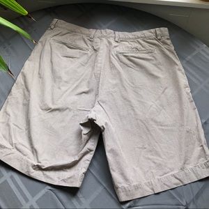 BANANA REPUBLIC Striped Shorts